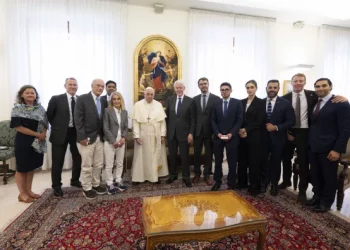 Čo robili Bill Clinton a Alexander Soros u pápeža Františka?