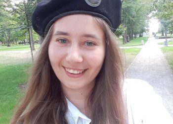 Poľsko: Tri roky nepodmienečne za pokus o vytrhnutie dúhovej tašky.
