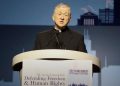 Kardinál Cupich na „Parlamente svetových náboženstiev“ ocenil Františkov klimatický program. Ani slovo o Kristovi