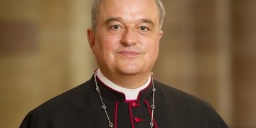 Nemecký biskup žiada kňazov, aby „požehnávali“ homosexuálne zväzky, odvoláva sa na pápeža Františka a Synodálnu cestu