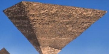 Obrátená pyramída ako opis novej Cirkvi?