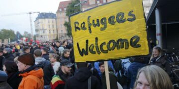 Elity otvorili dvere imigrácii a chaosu. Západ je v ohrození